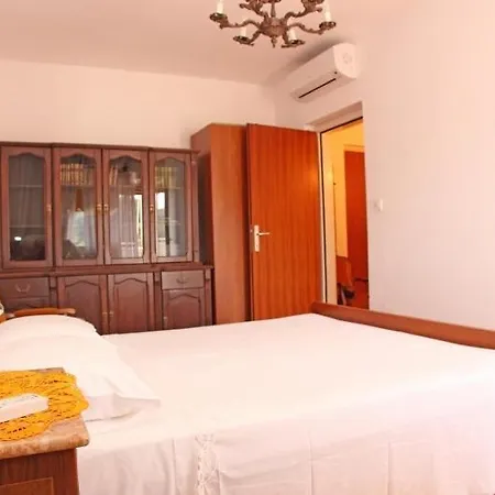 With Wifi Hvar - 11630 アパート